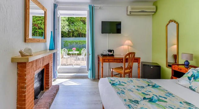 Номер Comfort Hotel Mas Djoliba