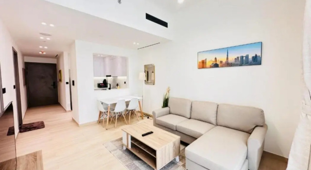 OYO 1292 Home Fully Furnished 1bed Apt @JVC