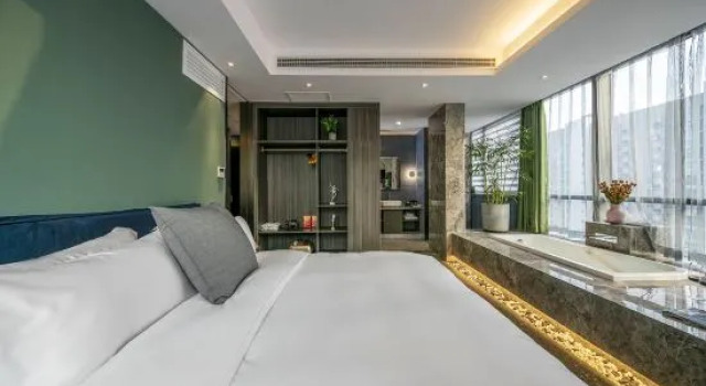Семейный люкс с красивым видом из окна Mini Resorts & Hotel