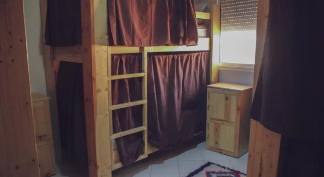 Кровать в общем номере Afer Surf Hostel