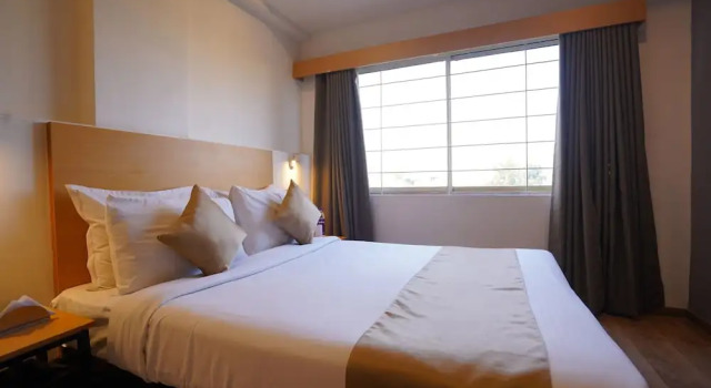 The Byke Business - Landmark Pan India Pure Veg Hotel Chain, Забронировать Отель Отели штата Махараштры 3 звезды, 3*