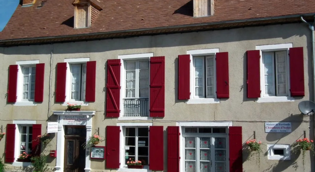 Maison de Fortitude, Book Hotel Hoteller i Lot med parkering, Parkering