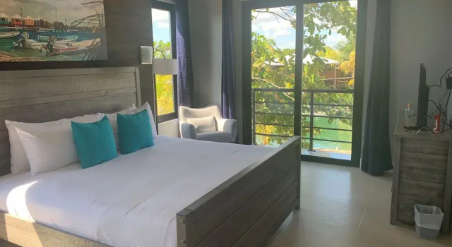 Sunset Gecko Condos - Unit 2A, Varaa Hotelli SPA-hotellit kohteessa Stann Creek, SPA