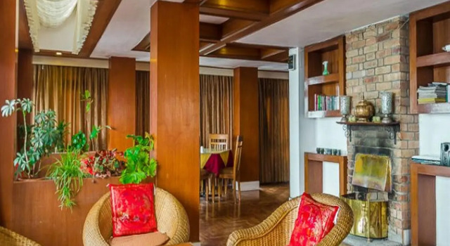 Hotel Shangri-La Regency, Varaa Hotelli Hotellit West Bengal aamiaisella, Aamiainen