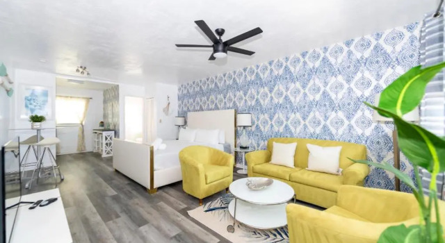 Студия Deluxe Sofi Beach Apartments