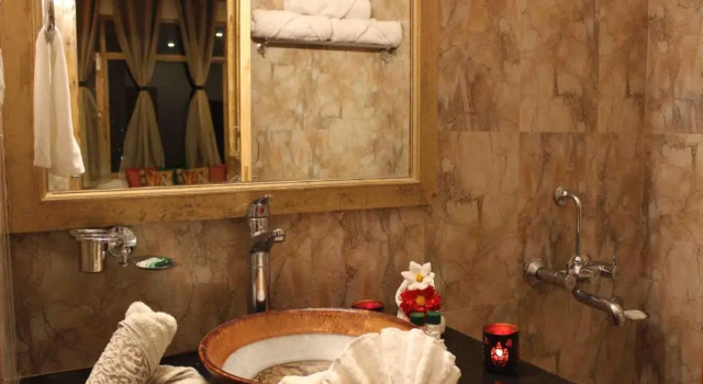 Двухместный номер Superior с красивым видом из окна Sparsh Resort, A Boutique Stay - Just 2kms uphill from Mall Road, near Old Manali