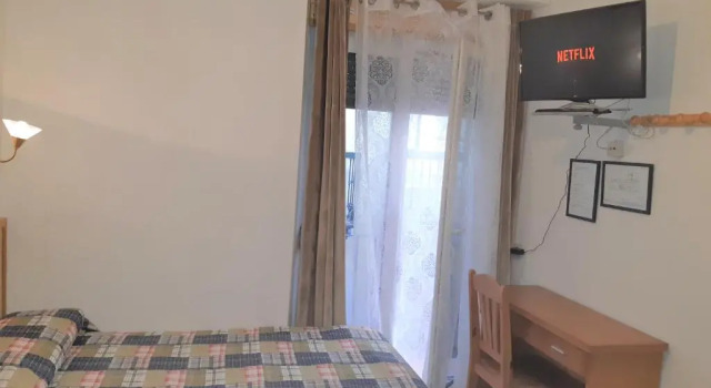 Pensión Martín, Buchen Sie Pension Torres Jaén, in der Nähe von Palacio de Villardompardo