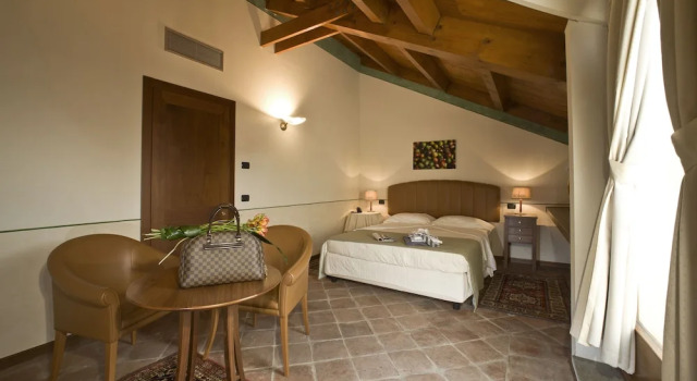 Двухместный номер Superior с балконом Albergo dellAgenzia