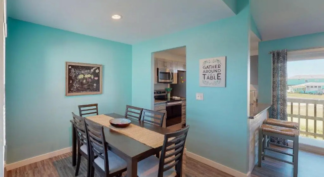 AH-D213 Newly Remodeled Second Floor Condo, Near Shared Community Pool