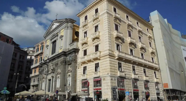 Апартаменты Appartamento sul Teatro San Carlo