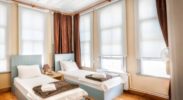 Educa Suites, Varaa Hotelli Hotellit Marmara-alue pysäköinnillä, Pysäköinti
