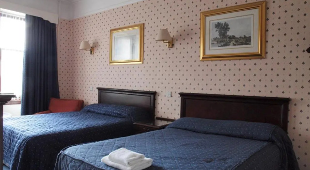 Шестиместный номер Standard Argyll Arms Hotel