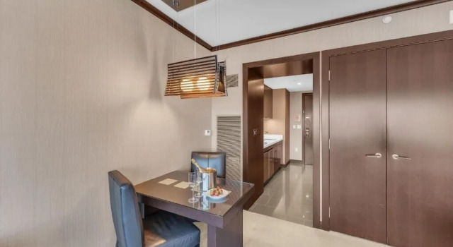 Люкс Deluxe с видом на озеро StripViewSuites at Vdara