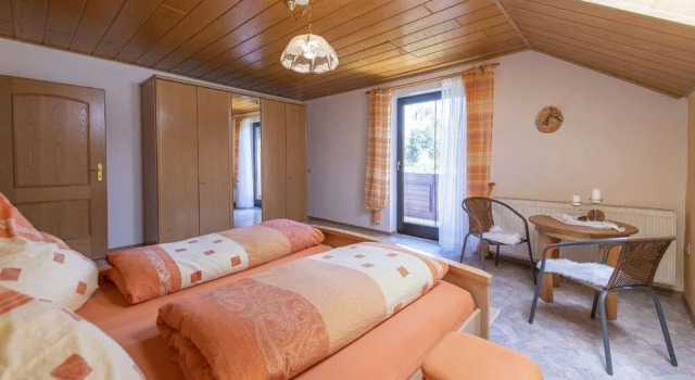 Ferienwohnung Schieder, Varaa Huoneisto Hotellit Baijeri pysäköinnillä, Pysäköinti