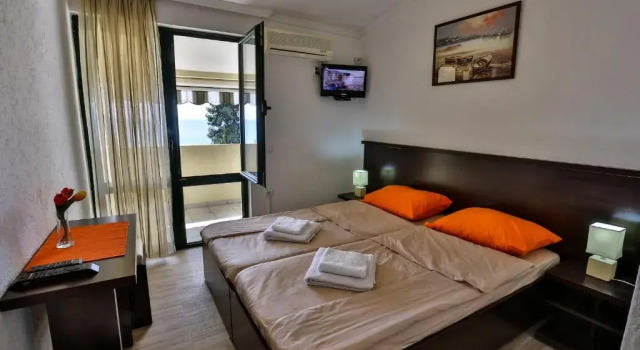 Hotel ADRIANA, Book Hotel Bar Bar County