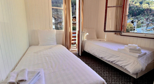 Marmottes - Spacious Apartment of 4.5 Rooms Located Near the Palladium, Prenota Appartamento Champéry 