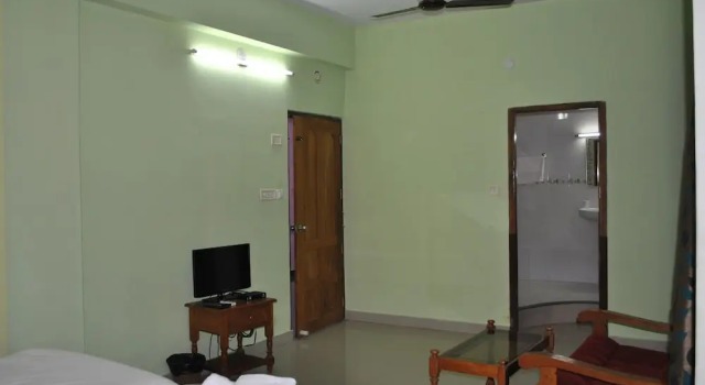Newton Neelakanta Boutique – Kovalam