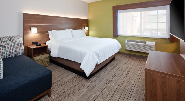 Двухместный номер Standard Holiday Inn Express & Suites - Tulare by IHG