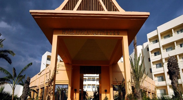 Отель African Queen Hotel