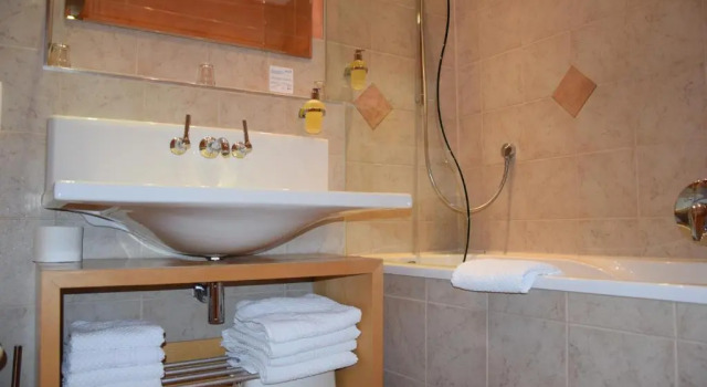 Habitación cuádruple Estándar Hotel Roter Löwe