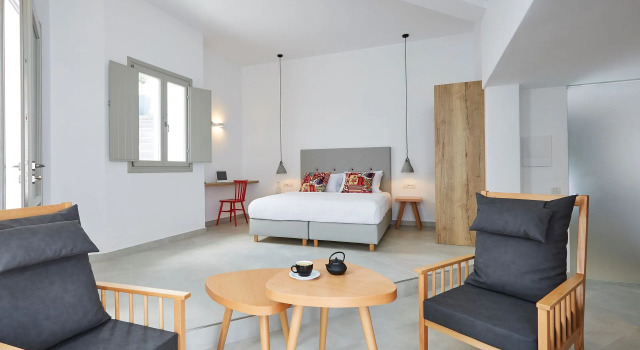 Полулюкс Aperanto Suites