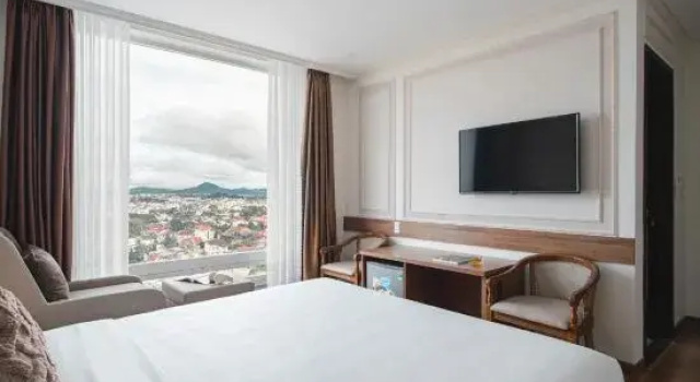 Двухместный номер Deluxe Dalat Roof Hotel