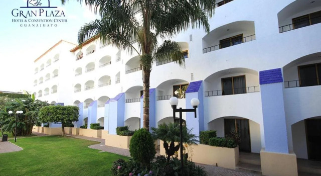 Hotel Gran Plaza & Convention Center, Prenota Hotel Hotel a El Bajio con piscina, Piscina