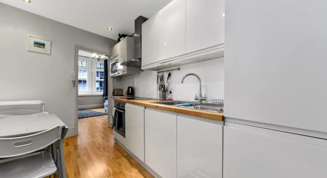 Апартаменты Main Street Corner Great 1bedroom Flat - Richmond