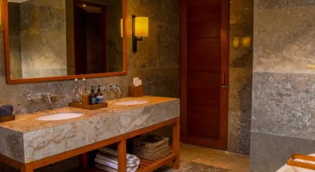 Трёхместный люкс с видом на сад Sanglung Villas & Suites