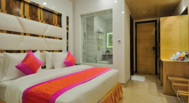 Номер Deluxe The Gold Regency - 02 Mins from New Delhi Railway Station