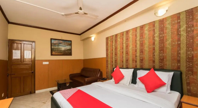 Люкс Executive Malik Guest House