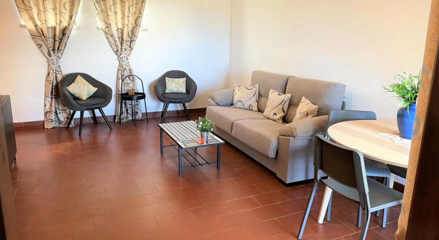 Apartamento vista mar e pôr do Sol (1,6km Praia)