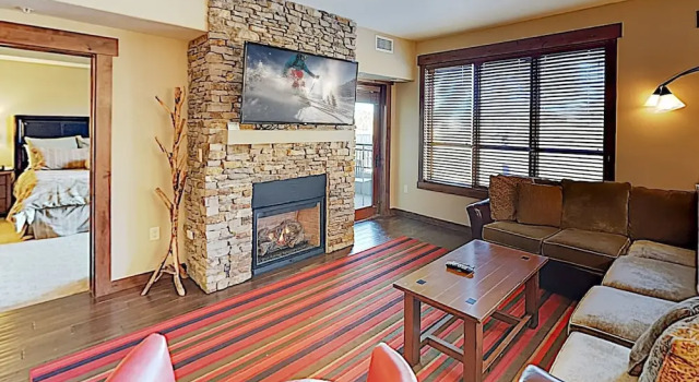 New Listing! Upscale Ski At Trailhead Lodge 3 Bedroom Condo, Забронировать Дом для отпуска Стимбот-Спрингс Колорадо, рядом с Steamboat Powdercats