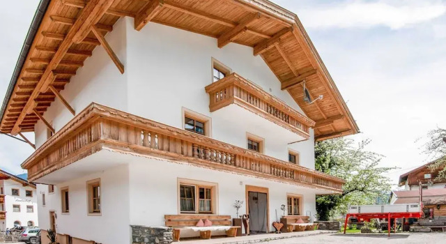 Apartment in Hainzenberg Near Ski Lift