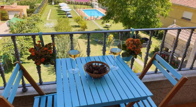Апартаменты с видом на бассейн Apartamentos Ria de Aldan