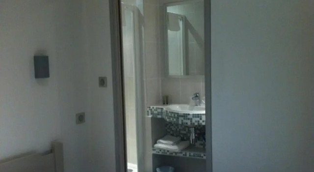 Одноместный номер Standard Hotel de la Couronne
