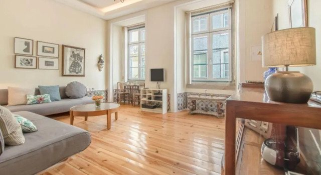 Апартаменты Downtown Correeiros Apartments