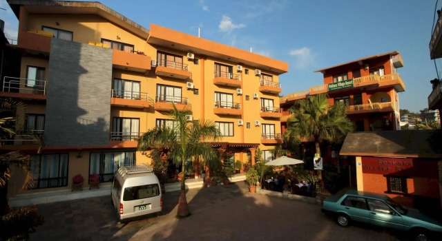 Hotel Pokhara Village & SPA, Забронировать Курортный отель Курортные отели Покхара, Курортный отель