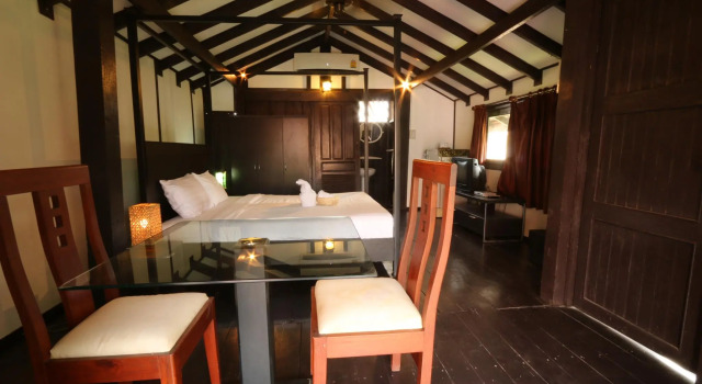 Villa Lao Traditional House