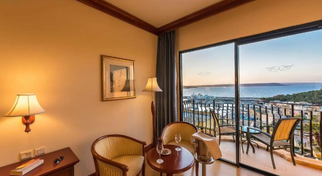 Двухместный номер Standard с видом на море Grand Hotel Gozo