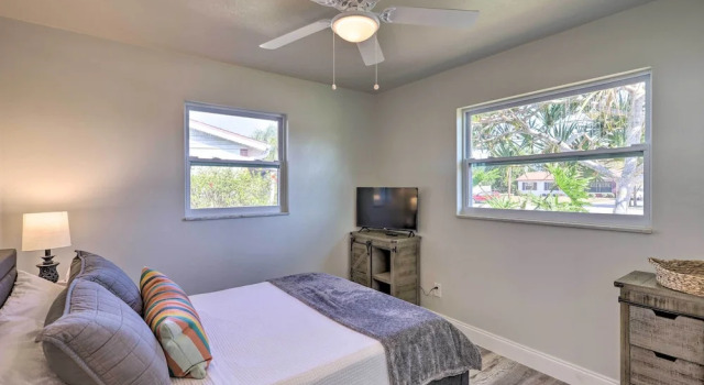 Коттедж Pet-friendly Merritt Island Home w/ Heated Pool