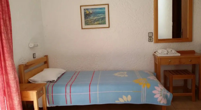 Stunning 2-bedrooms Private Cottage in Palaiochora