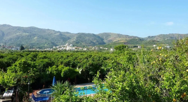 Коттедж Maros Spitaki in Varipetro