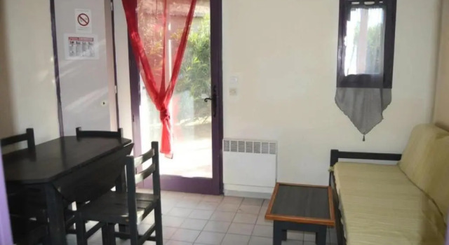 Résidence ILE DES PECHEURS - Maisons & Villas pour 6 Personnes 74, Book Hotel Hoteller i Corbières med parkering, Parkering