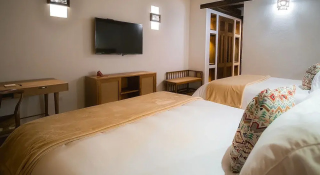Четырёхместный номер Superior Hotel Casa Alcestre