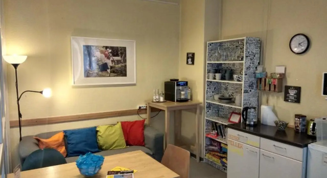 Youth Hostel 37