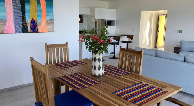 Stunning Turquoise Views From This 2 Bedroom, 2 Bath Home, 预订 别墅 罗阿坦 露丹