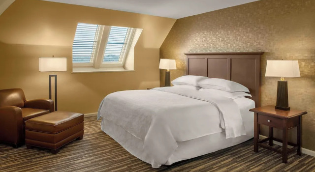 Номер Standard Пентхаус с 2 комнатами с видом на город Sheraton Suites Akron Cuyahoga Falls