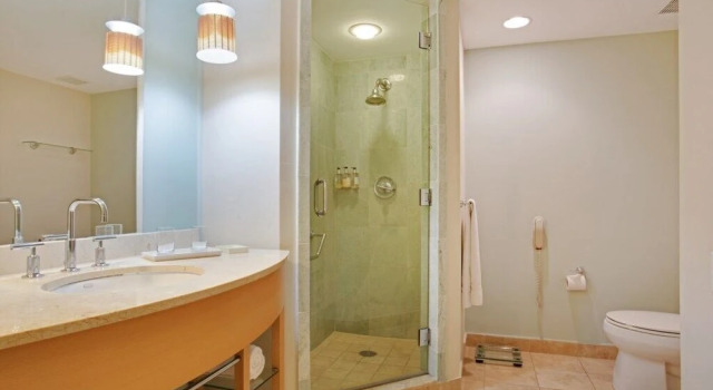 MAREBVSVDE1BR Unit - 1708A - 1 Br Condo, Varaa Huoneisto Hotellit Miami Beach uima-altaalla, Uima-allas