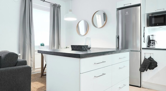 Modernized 1920s Apartment, Boek Appartement Hotels in Zuid Finland met parkeren, Parkeren